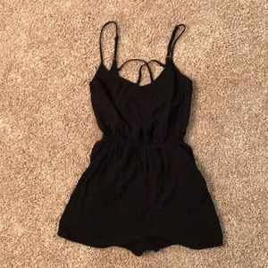 US sz 4 black short romper
